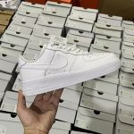 Original Air Force shoes pallet – Bulk AF1 Wholesale Sneakers for Resale - Image 2