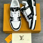 Nike Shoe Pallets for Sale - Image 4