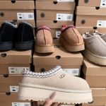 Mixed UGG Shoes Pallet Liquidation